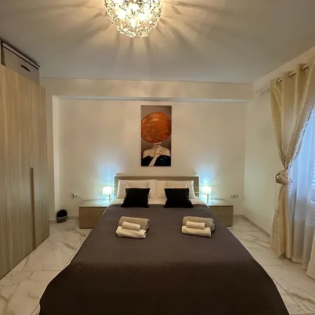 Diana's Exclusive Apartament Scalea